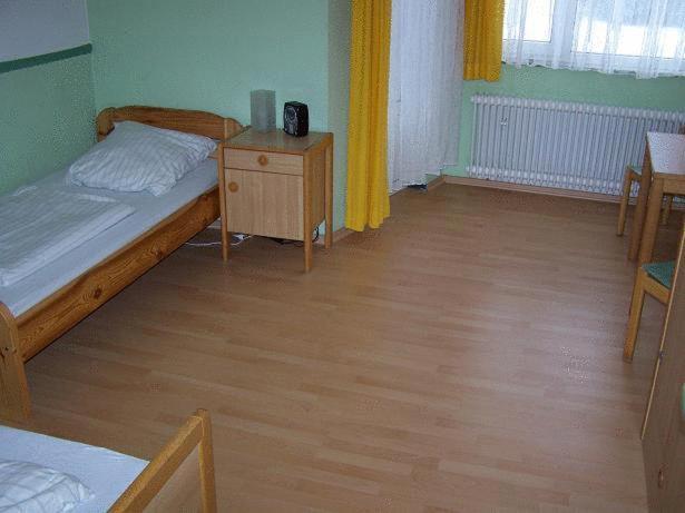 Хостел Internationales Jugendgastehaus Cvjm Вильгельмсхафен Экстерьер фото